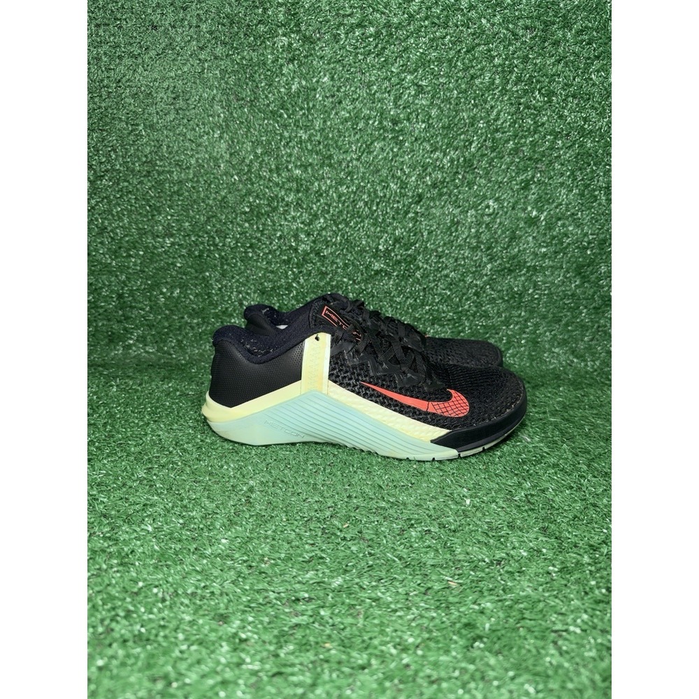Nike Metcon 6 Women Size 6 Black Green Running Shoes Athletic Comfort Sneakers